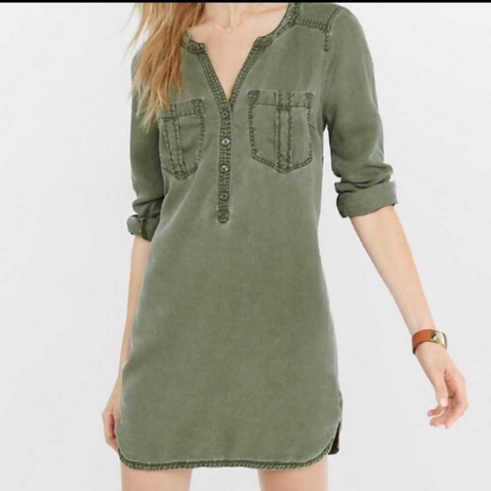 EUC Express green shirt dress